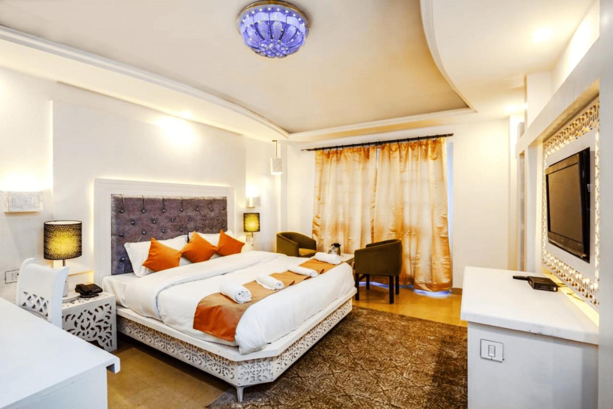 Hotel Snow Princess Manāli Екстериор снимка